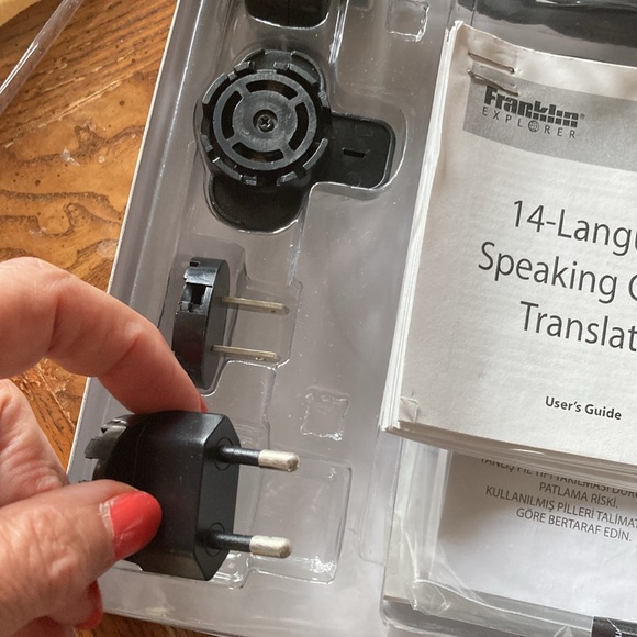 14 Language Speaking Global Translator - Picture 6 of 7